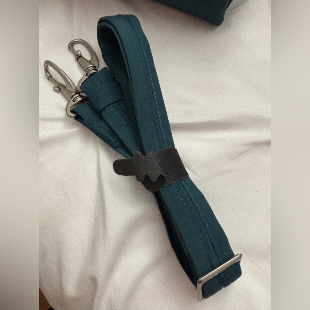 Magellan (Travelon) Teal Purse/Tote with RFID Blocking. NWOT - Picture 14 of 16